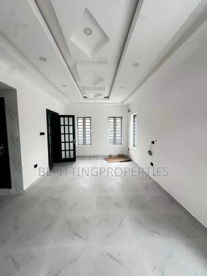 4bdrm Duplex in Ikeja for sale in Ikeja