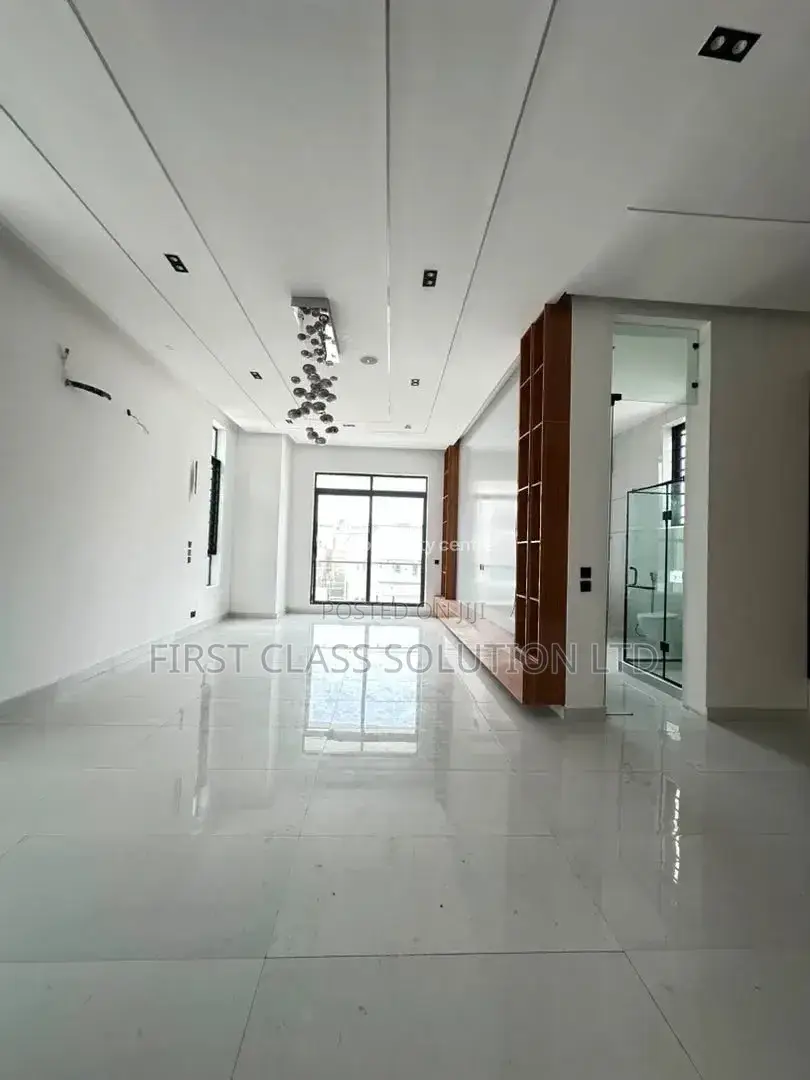 5bdrm Duplex in Abraham Adesanya Estate for sale in Abraham Adesanya Estate
