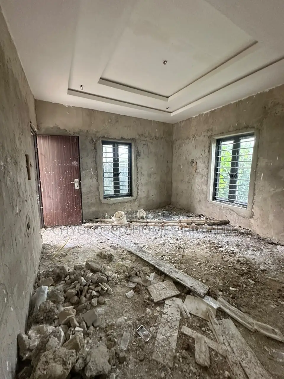 5bdrm Duplex in Nnpc Estate, New Layout for sale in New Layout