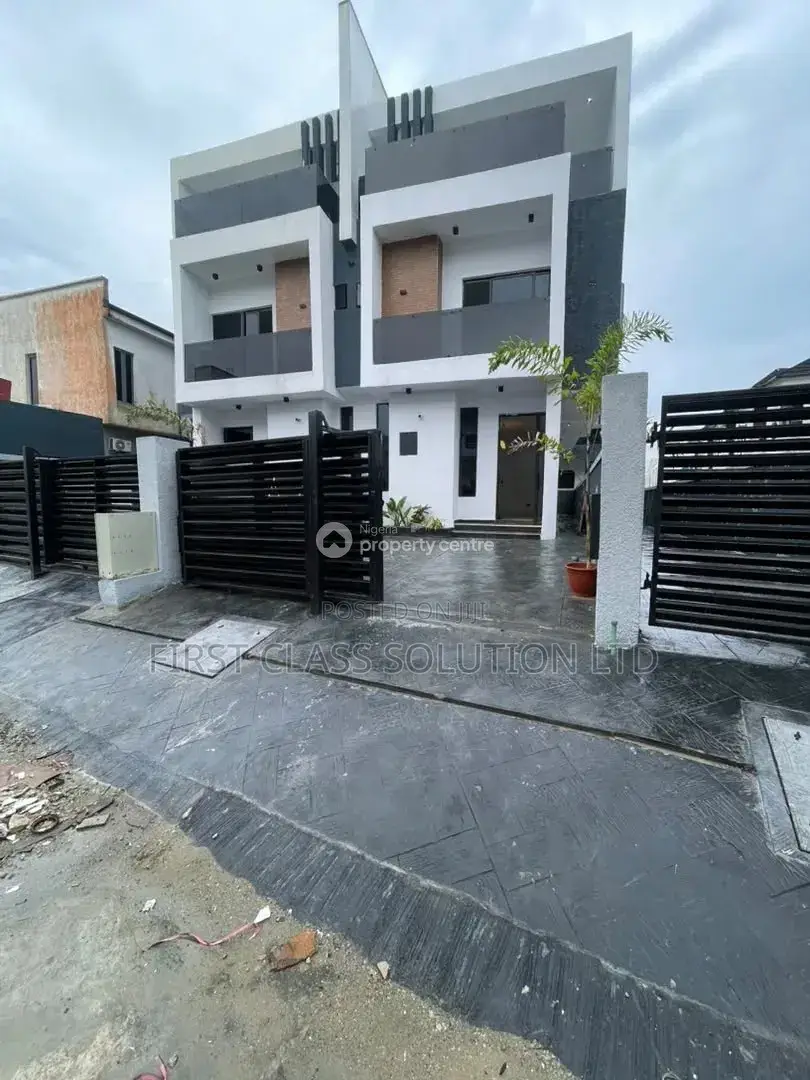 4bdrm Duplex in Ikota for sale in Ikota