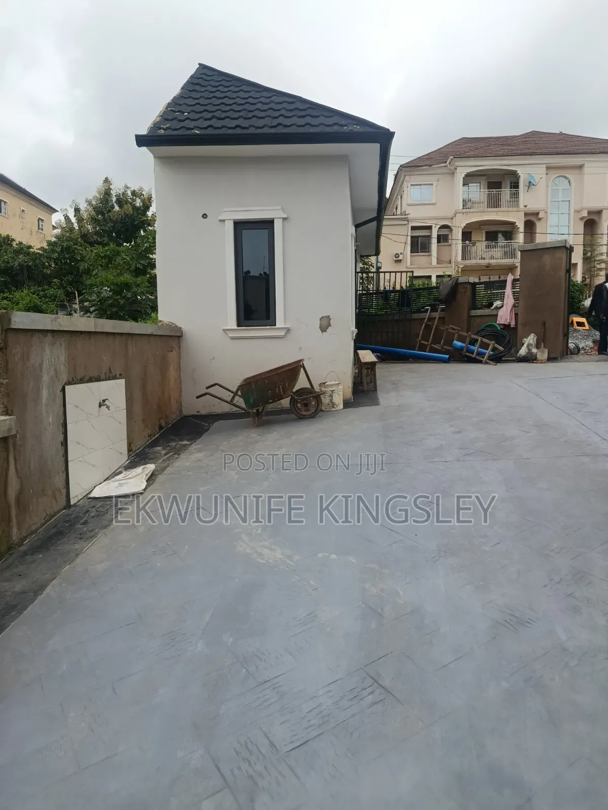 3bdrm Block of Flats in Light City, Durumi for sale in Durumi