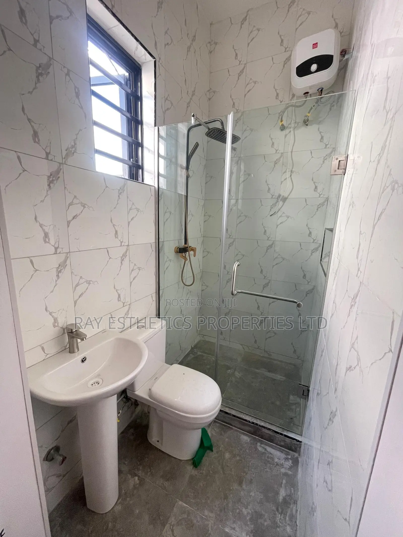 4bdrm Duplex in Ikota Gra for rent in Ikota