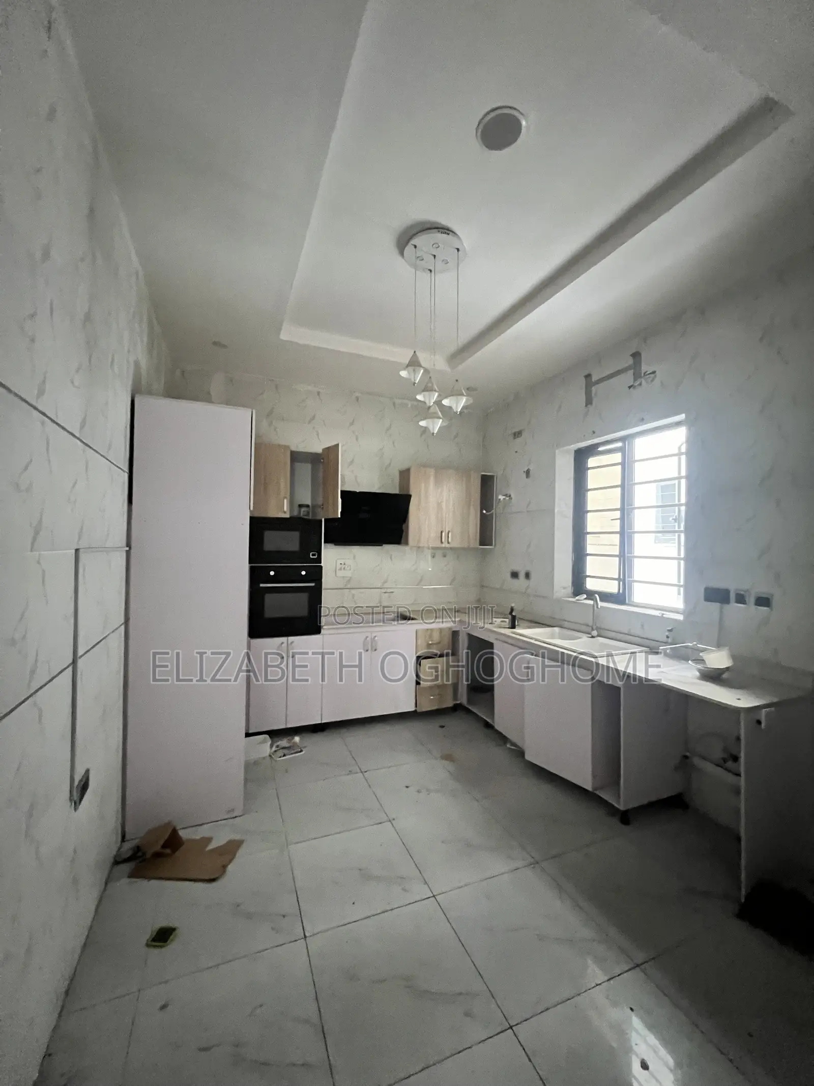 4bdrm Duplex in Ikota for rent in Ikota