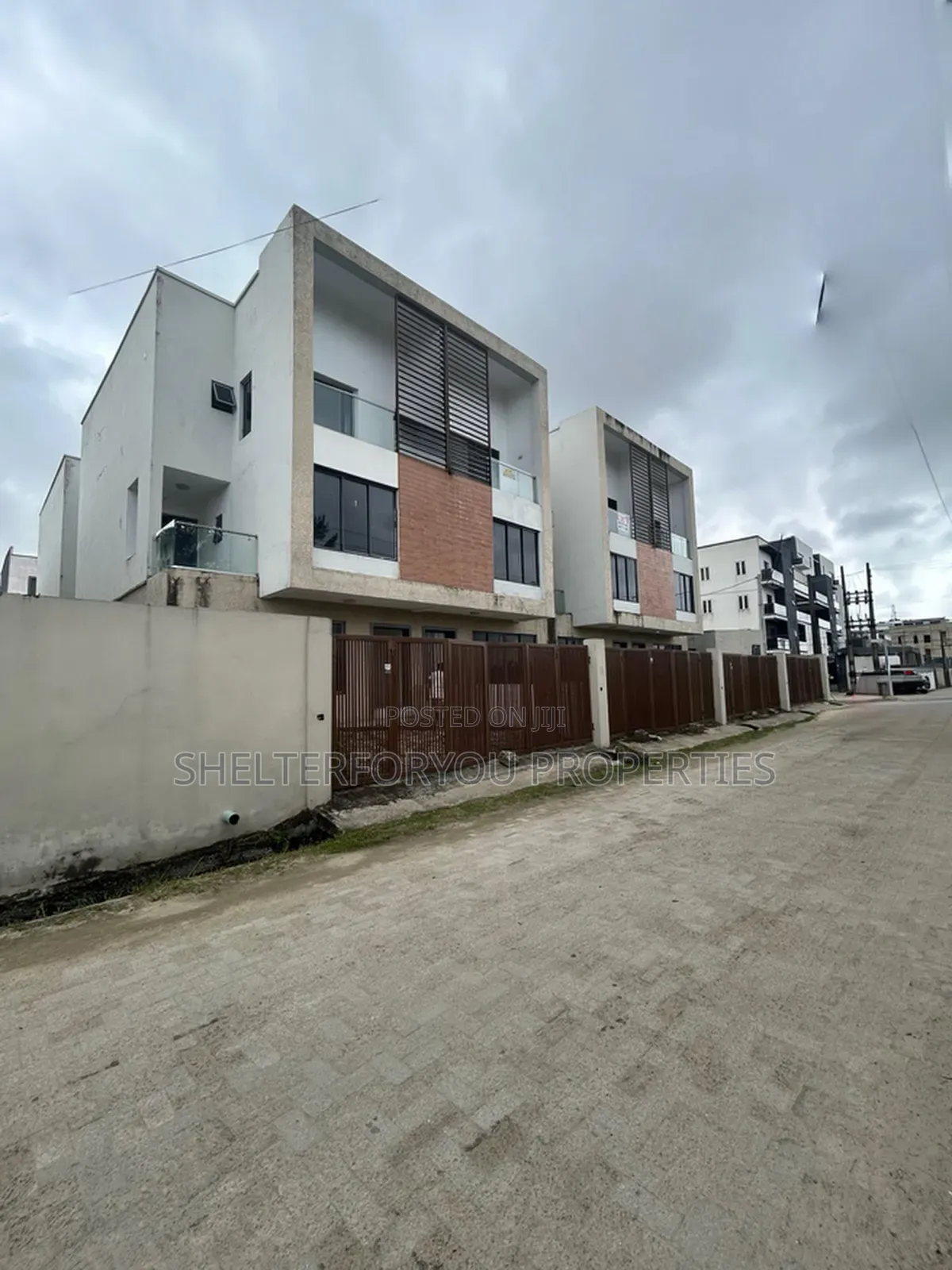4bdrm Duplex in Ikate for sale in Ikate