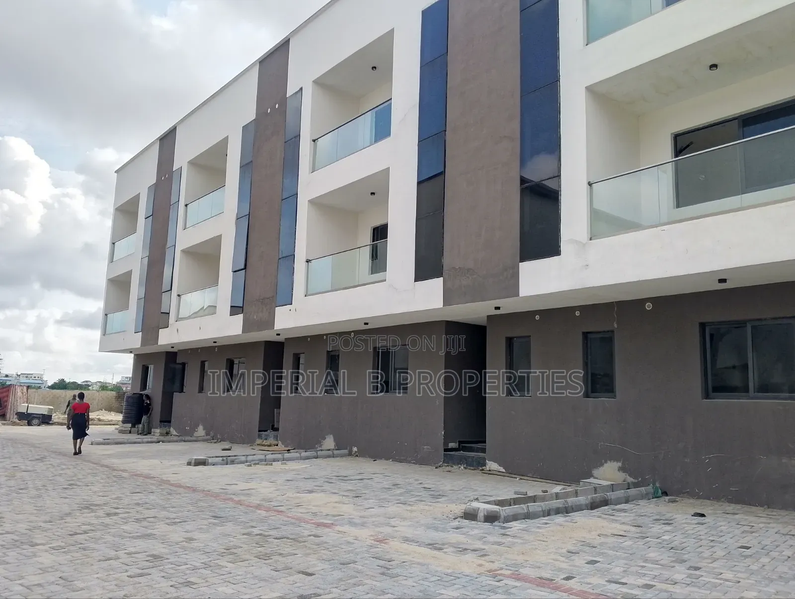 4bdrm Townhouse/Terrace in Kingswood Estate, Lekki Phase 1 for sale in Lekki Phase 1