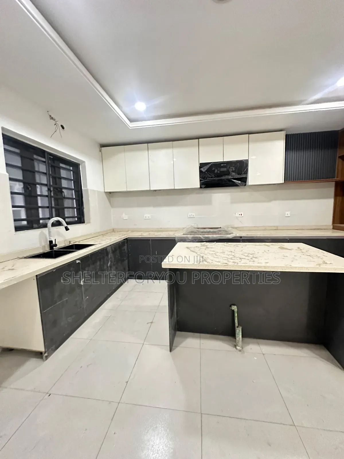 4bdrm Duplex in Ikate for sale in Ikate