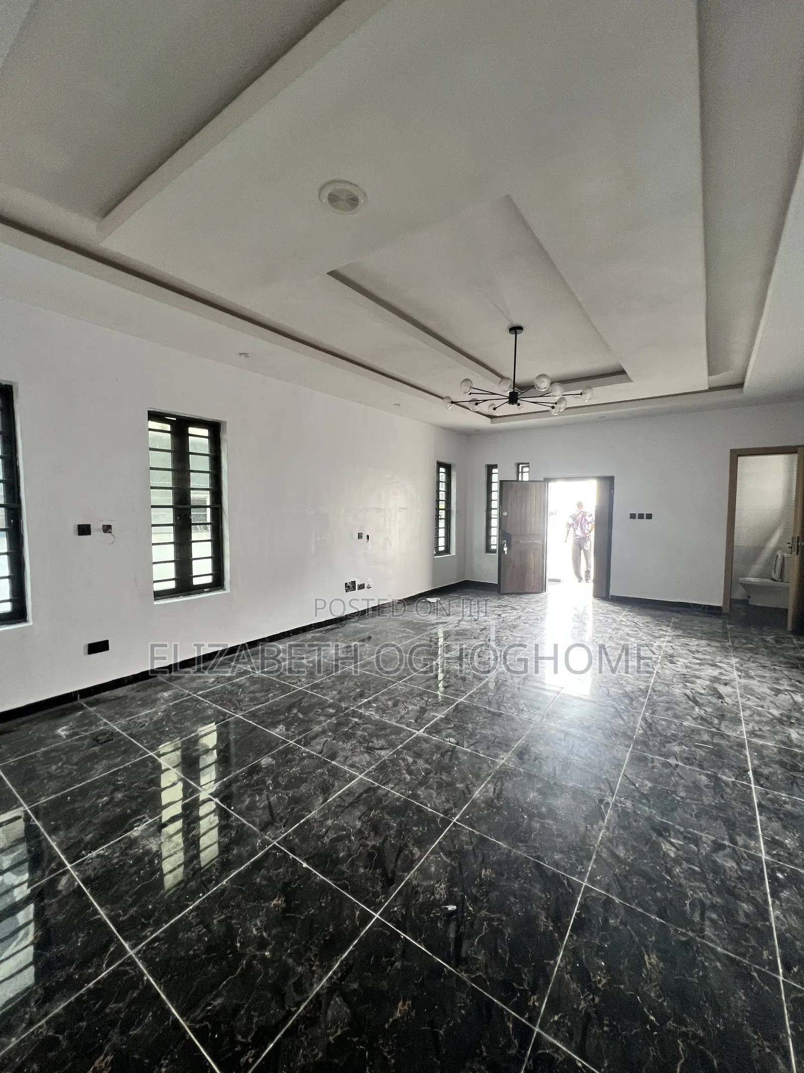 5bdrm Duplex in Ikota for rent in Ikota