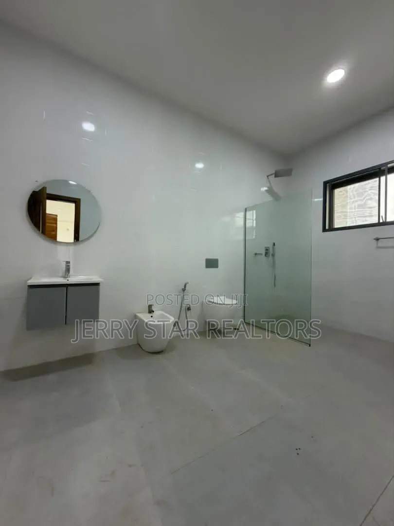 5bdrm Duplex in Old Ikoyi for sale in Old Ikoyi