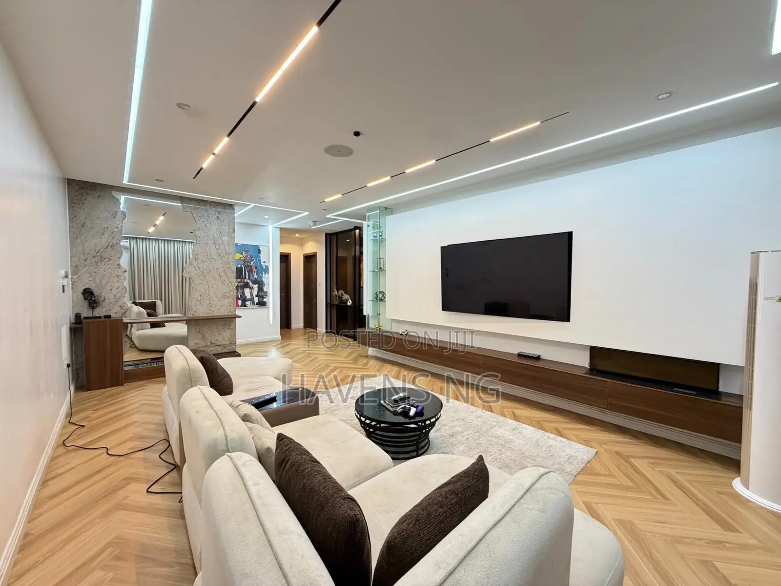 Uniquely Designed 2-Bedroom Apartment With Ps5, Pool Gym in Ikate