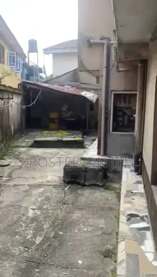 Furnished 2bdrm Apartment in Off Obi Wali, Rumuigbo for sale in Rumuigbo