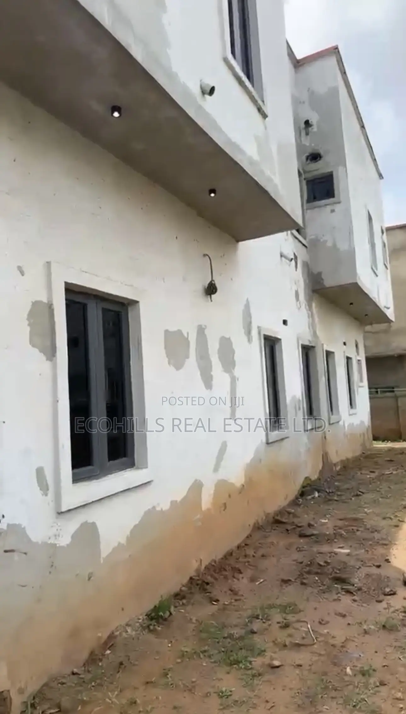 4bdrm Duplex in Vista Estate, Lugbe District for sale in Lugbe District
