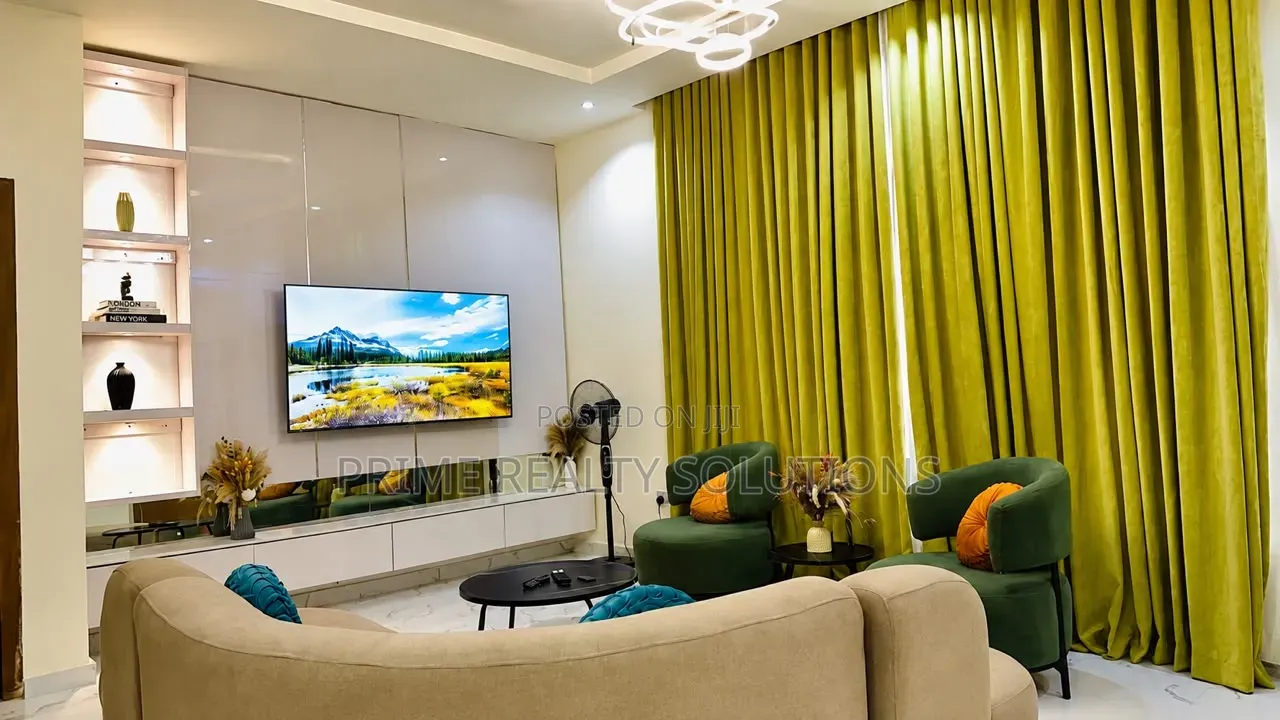 2 Bedroom Maisonette With Sea View in Ikate