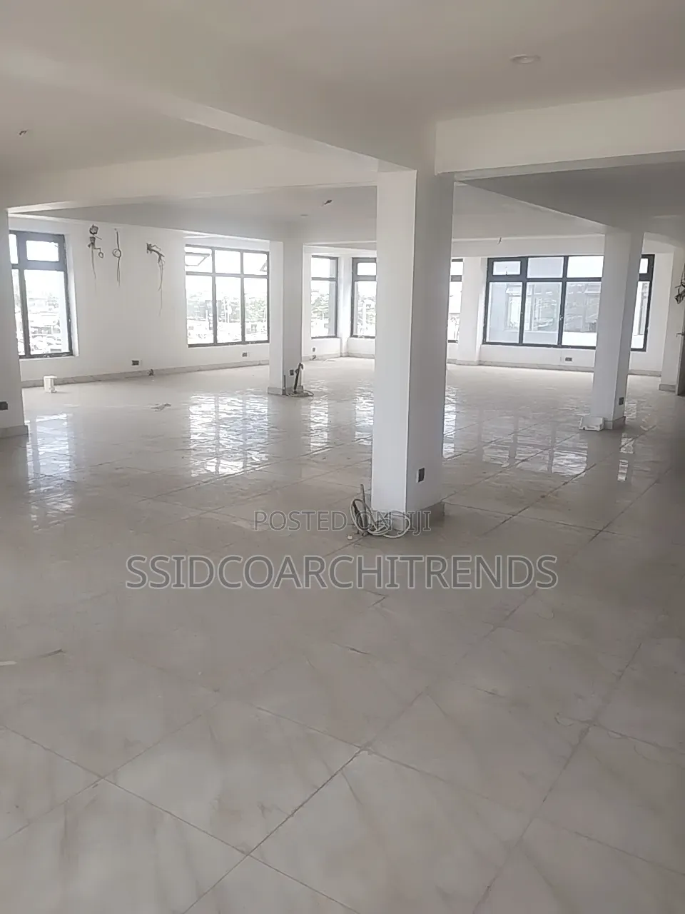 215sqms/40sqms Shop Space Available for Lease at Sangotedo 25m/6m in Sangotedo
