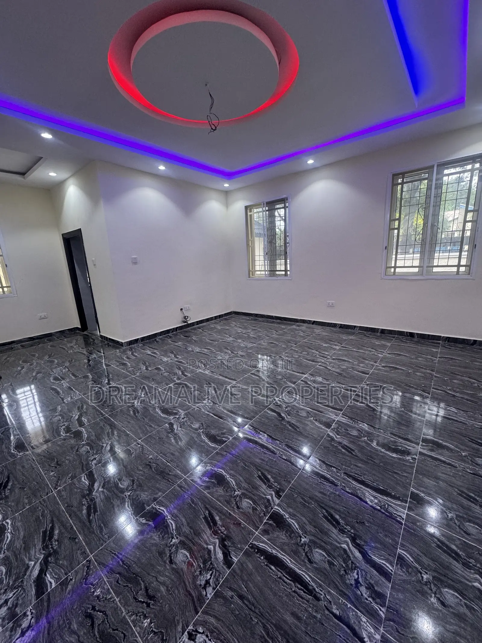 3bdrm Duplex in Gwarinpa for rent in Gwarinpa