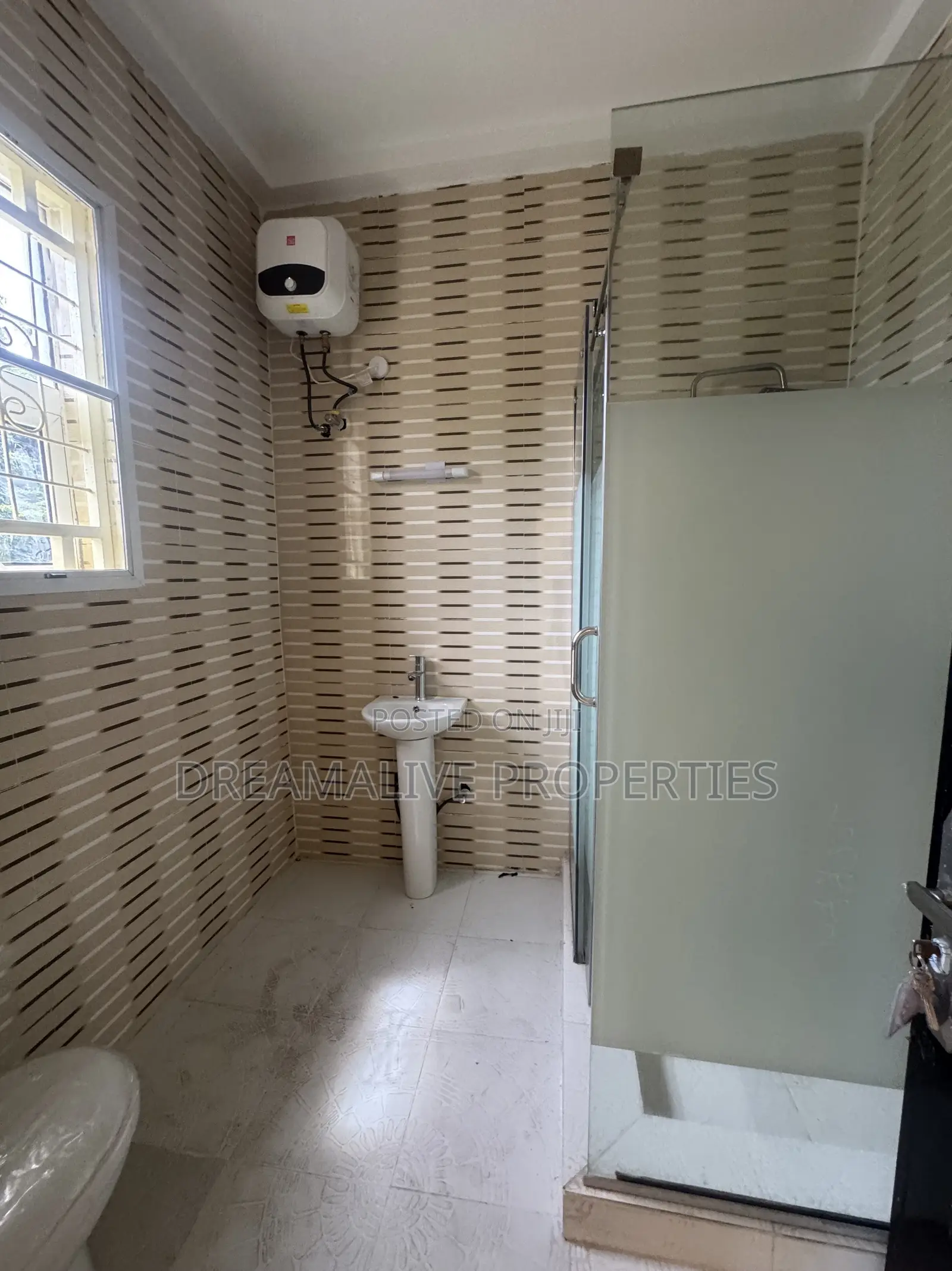 3bdrm Duplex in Gwarinpa for rent in Gwarinpa