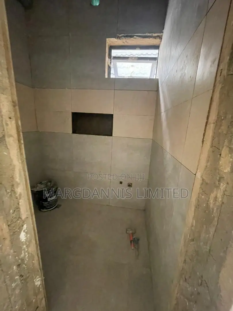 1bdrm Block of Flats in Nitel Estate, Ikorodu Garage for rent in Ikorodu Garage