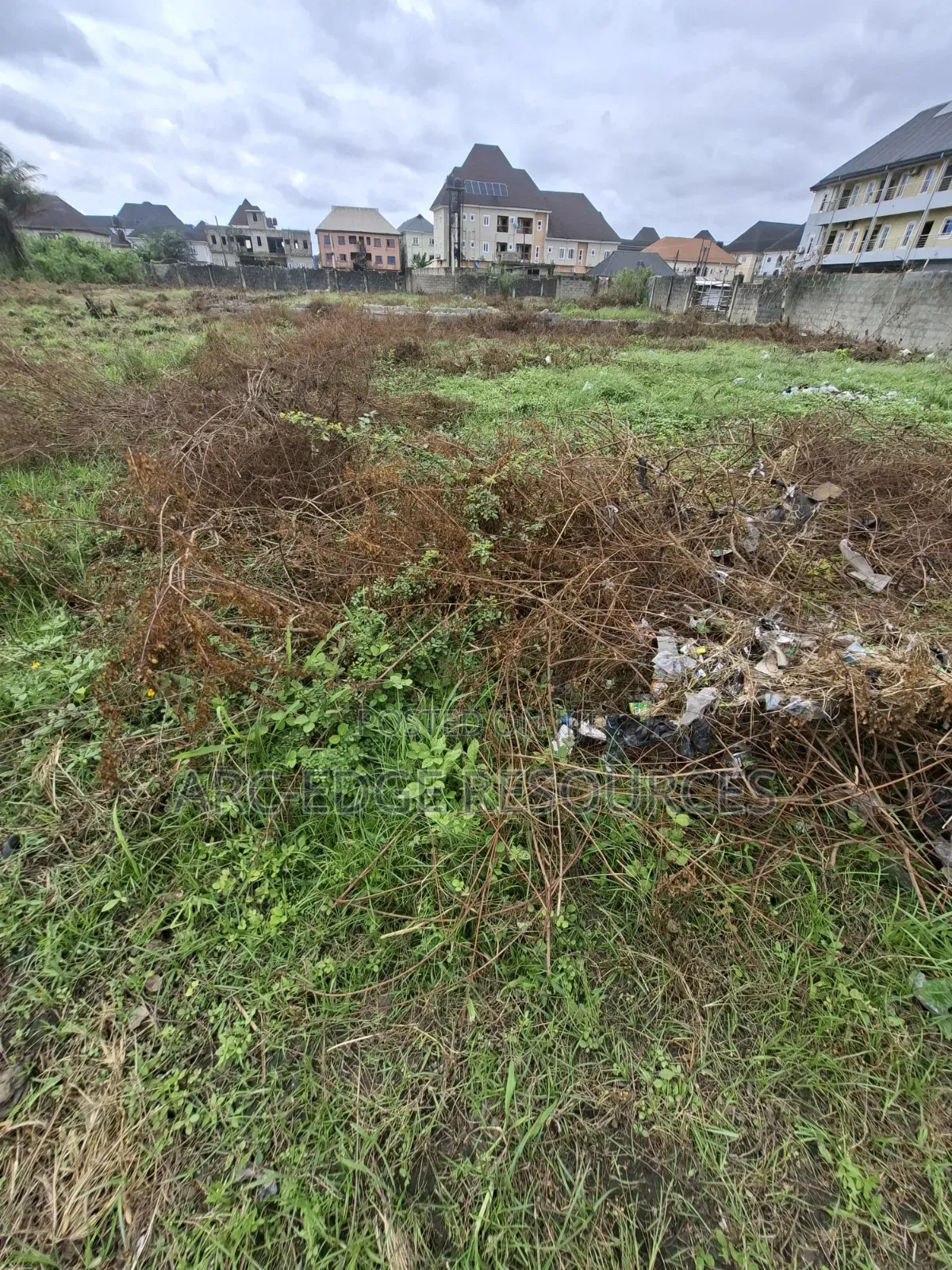 Dry 6plots of Prime Land in Ago Palace