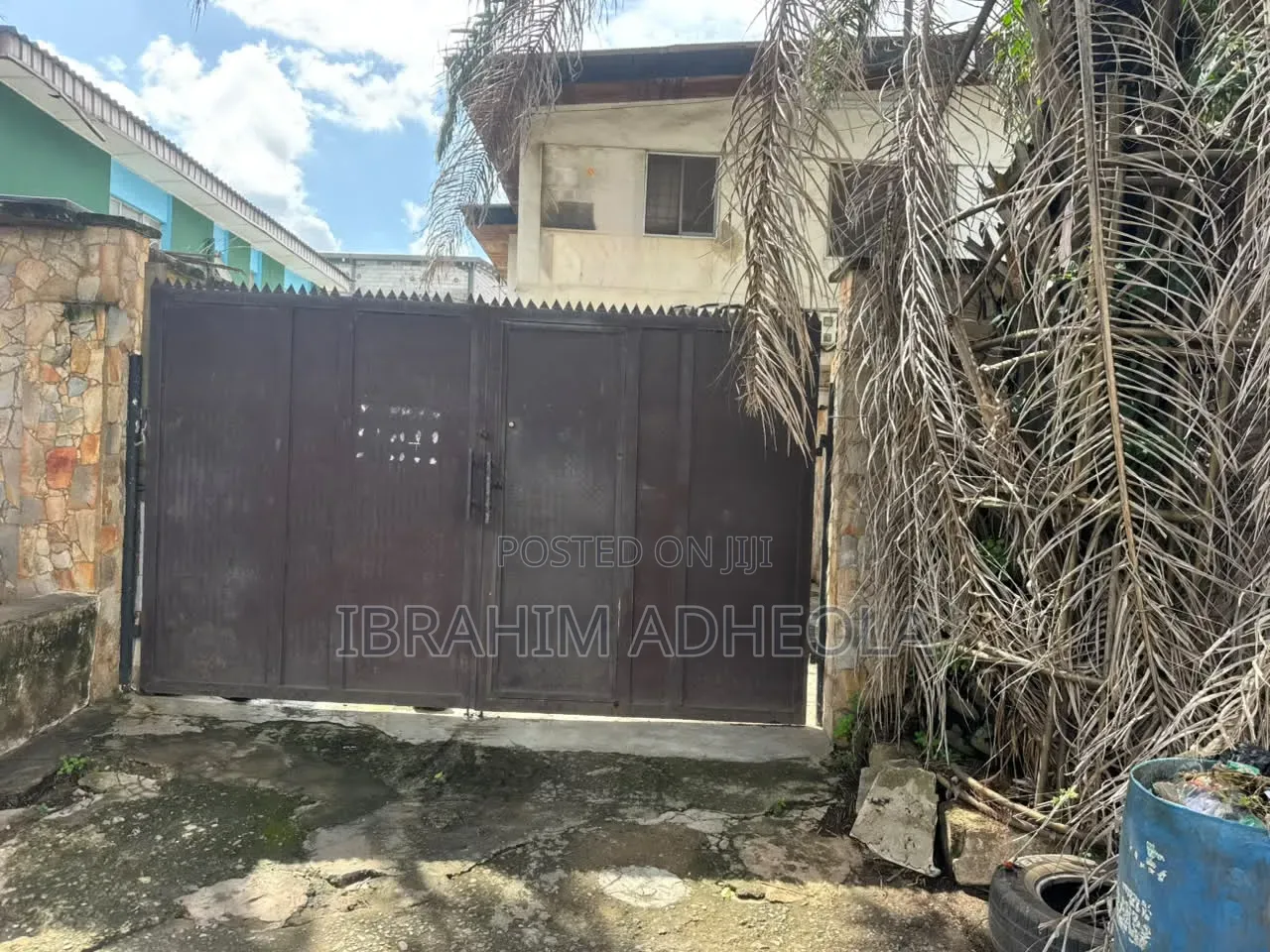 Land Measuring 700sqm With a Demolishable Building on It, in Ogba GRA