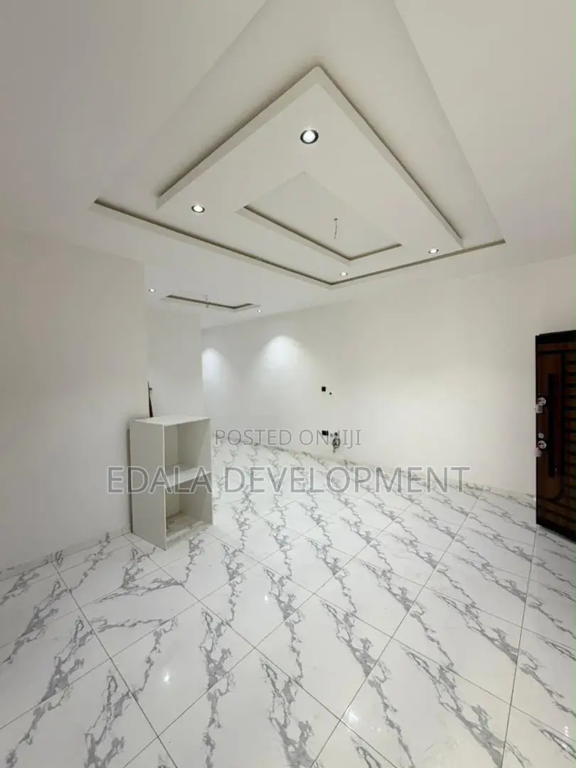 2bdrm Apartment in Oregun for sale in Oregun