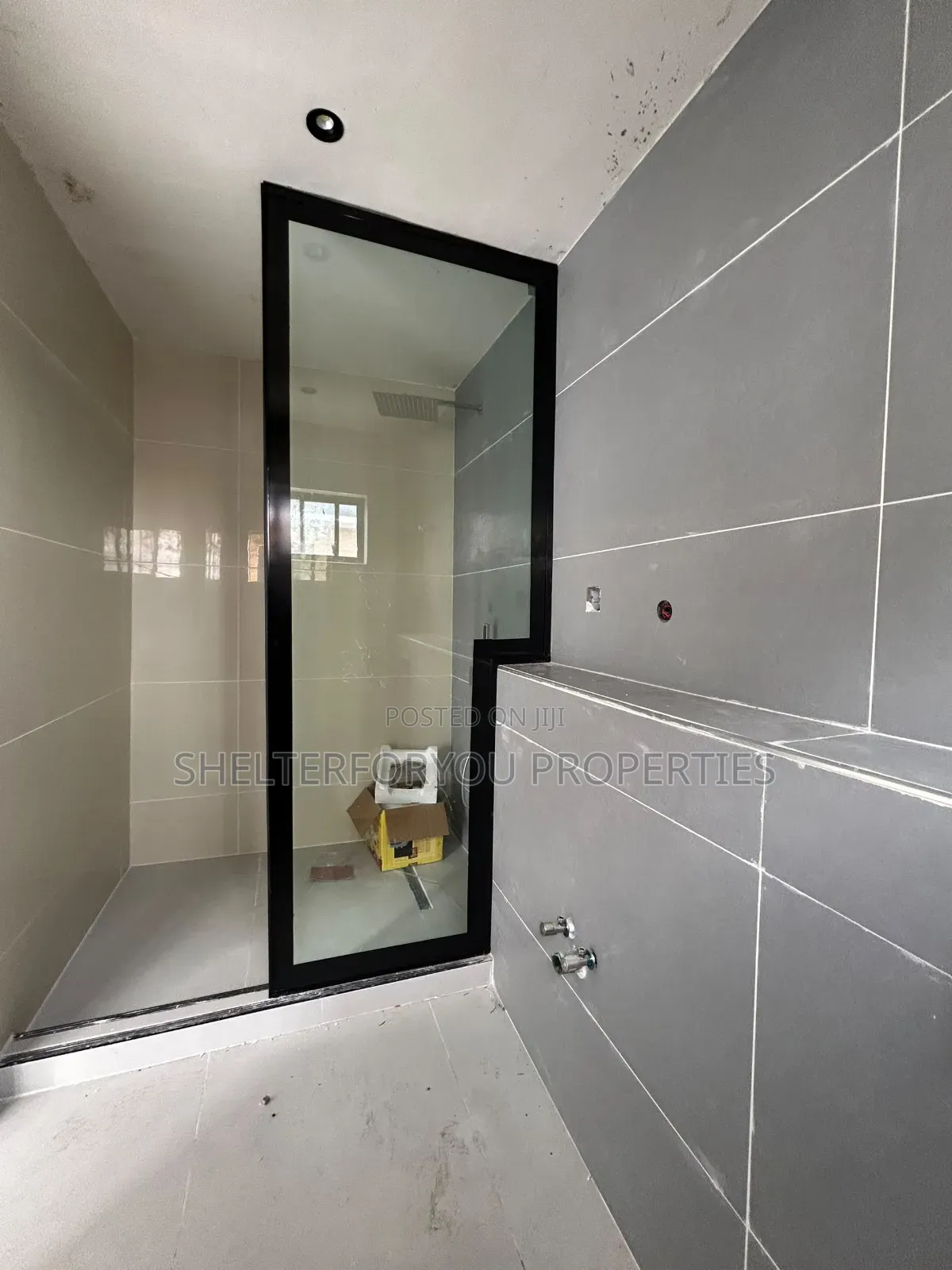 4bdrm Duplex in Lekki Phase 1 for sale in Lekki Phase 1