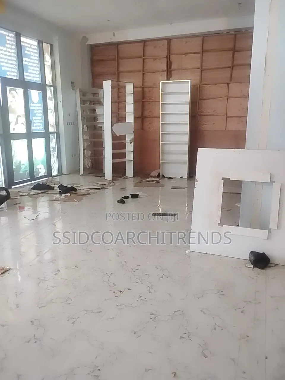 Shop Space Available for Lease 100sqms and 50sqms at Sangotedo in Sangotedo