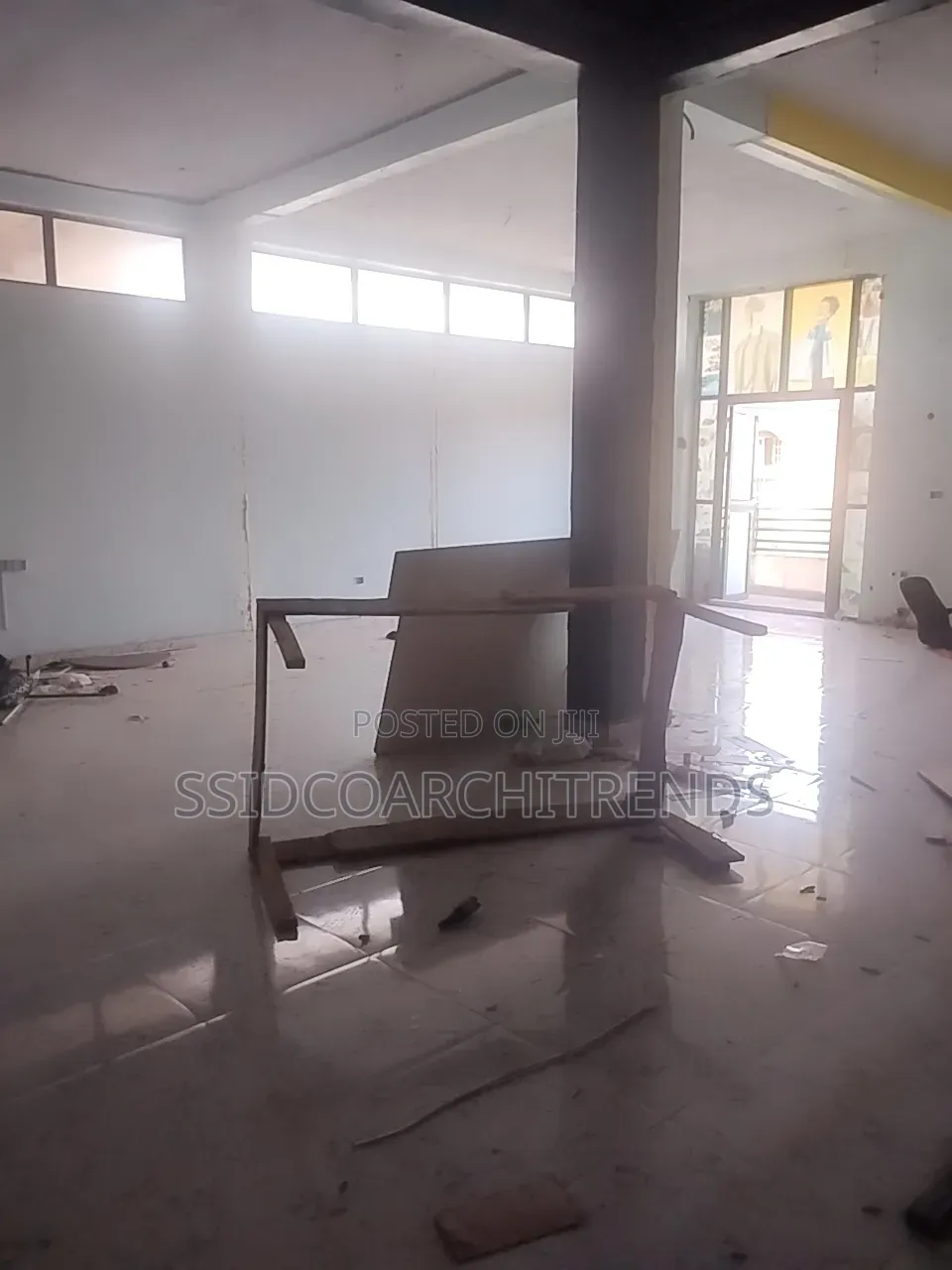 Shop Space Available for Lease 100sqms and 50sqms at Sangotedo in Sangotedo