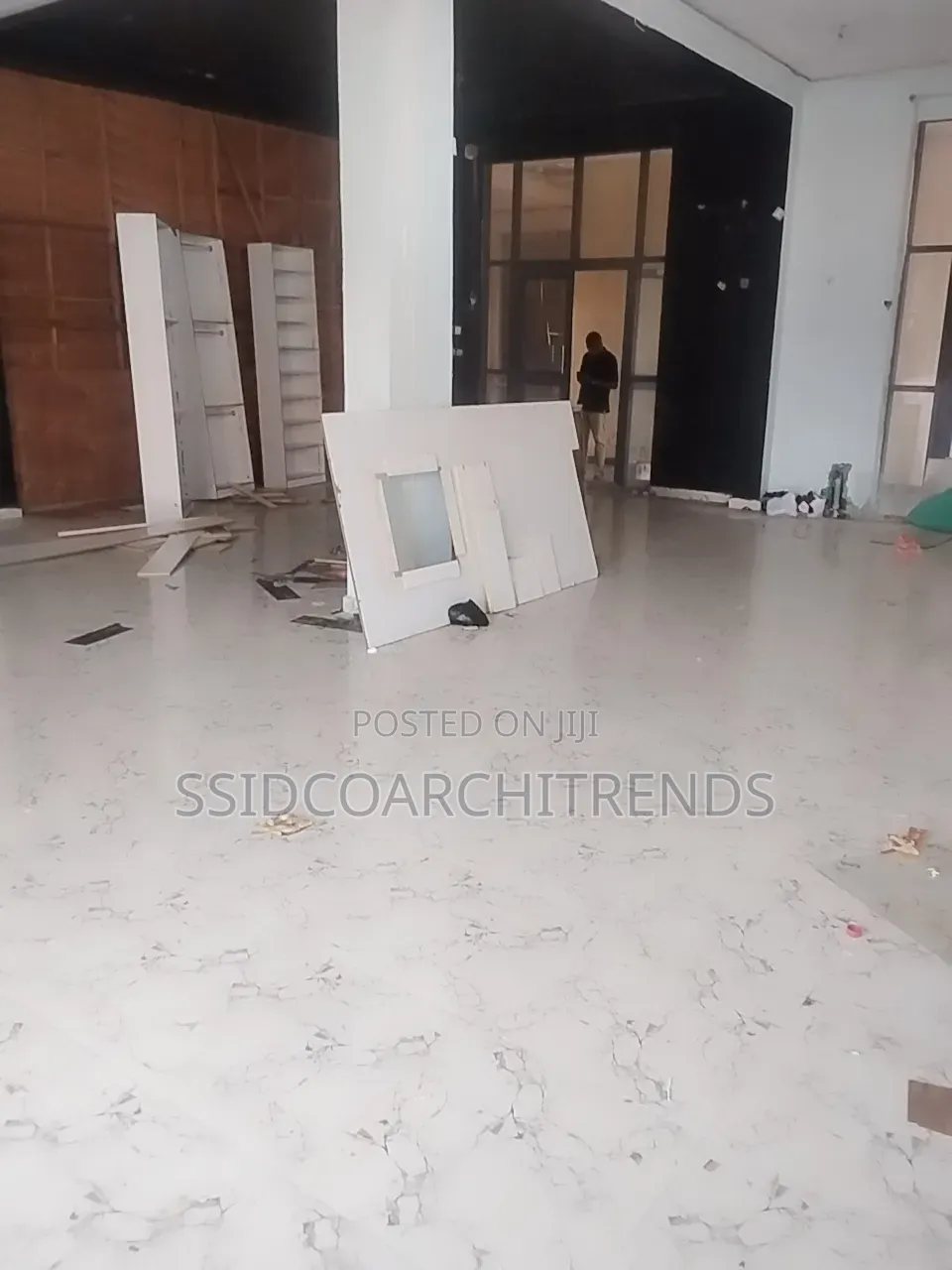 Shop Space Available for Lease 100sqms and 50sqms at Sangotedo in Sangotedo
