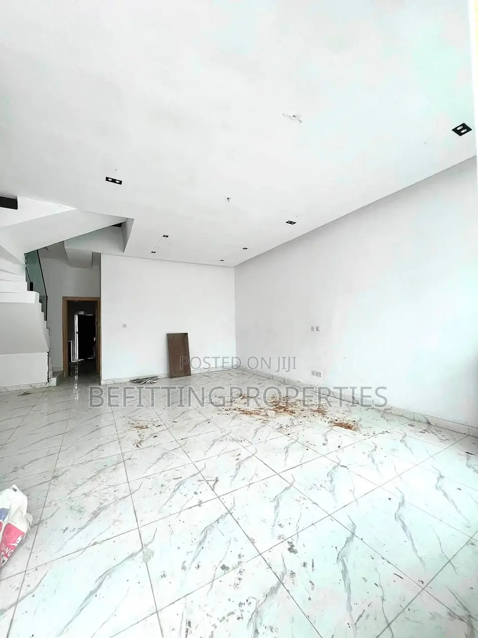 4bdrm Duplex in Ikota for sale in Ikota