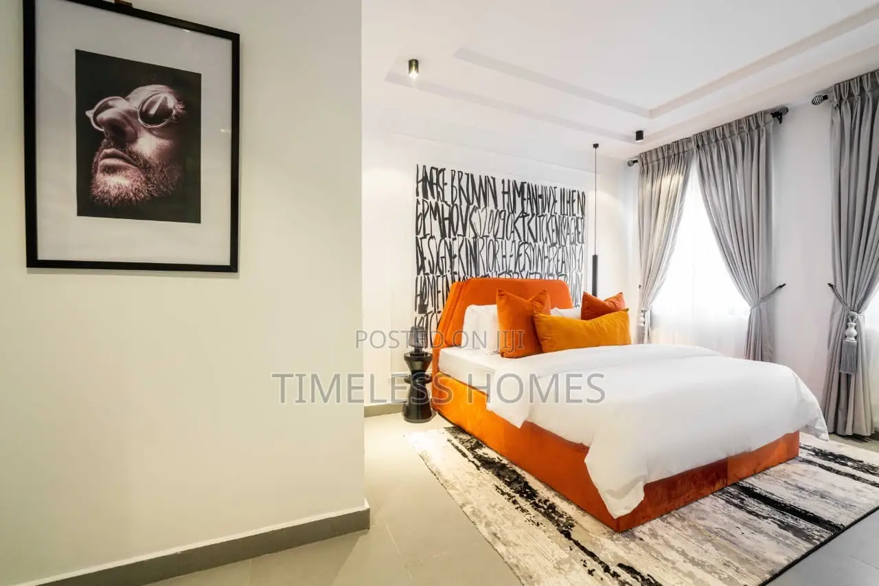 Luxury 2/3 Bed in Lekki Phase1 in Lekki Phase 1
