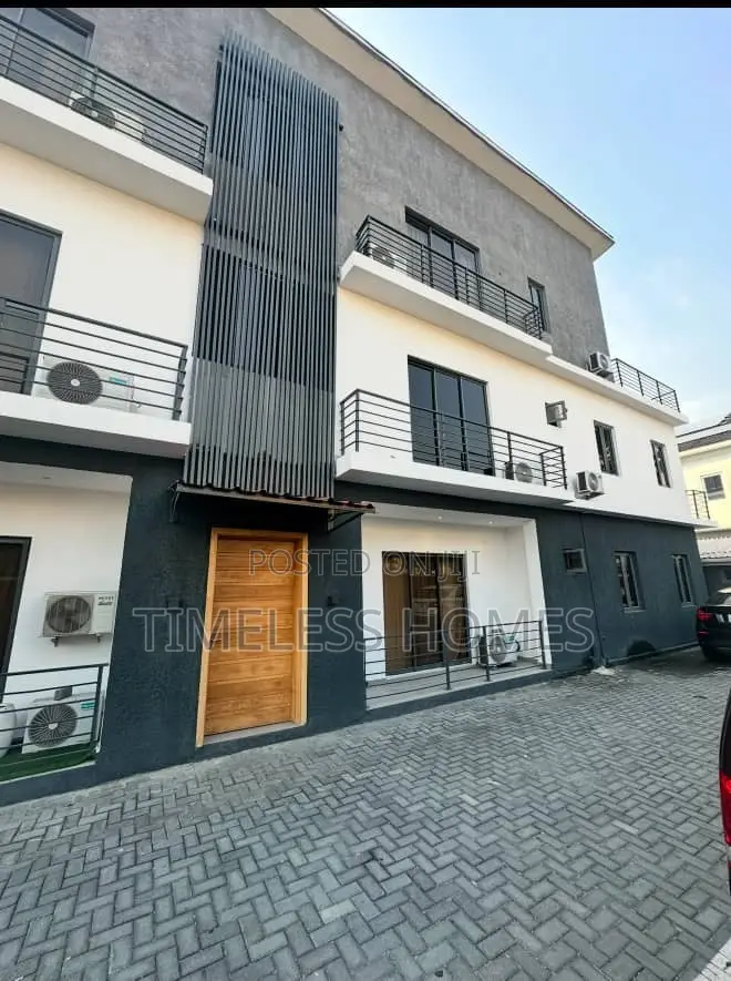Luxury 2/3 Bed in Lekki Phase1 in Lekki Phase 1