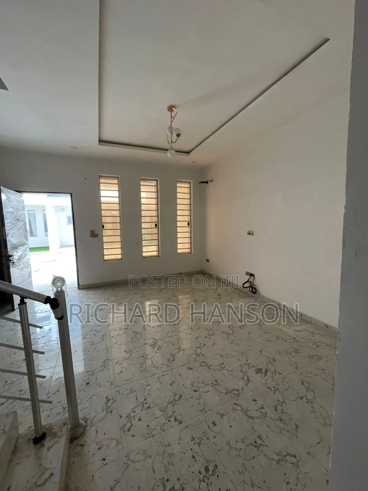 4bdrm Duplex in Ikota for rent in Ikota