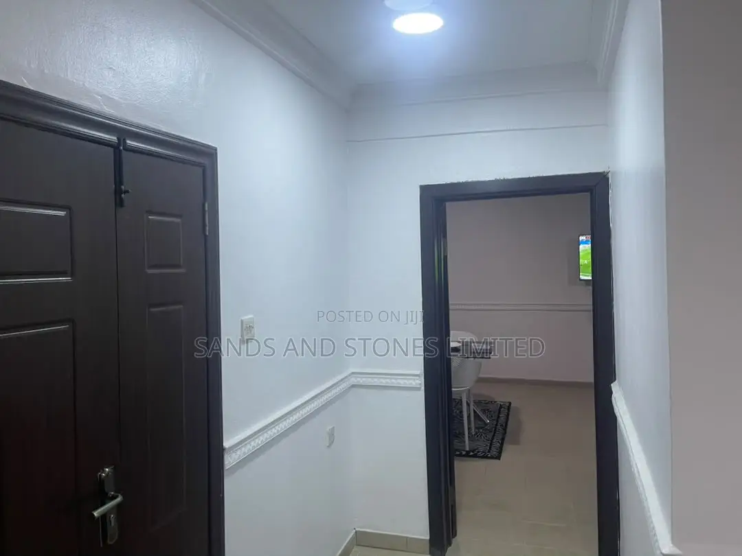 2 BDRM Commercial Duplex Rent at Larry Izamoje Close, Lekki Phase 1. in Lekki Phase 1