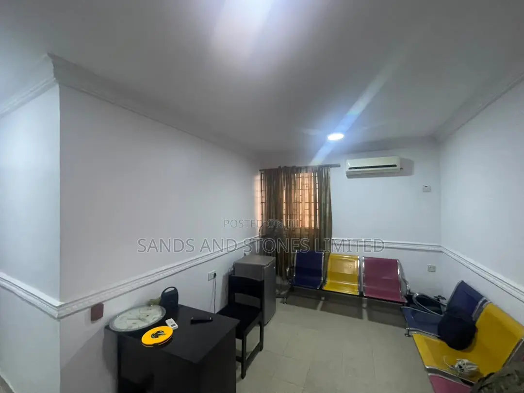 2 BDRM Commercial Duplex Rent at Larry Izamoje Close, Lekki Phase 1. in Lekki Phase 1