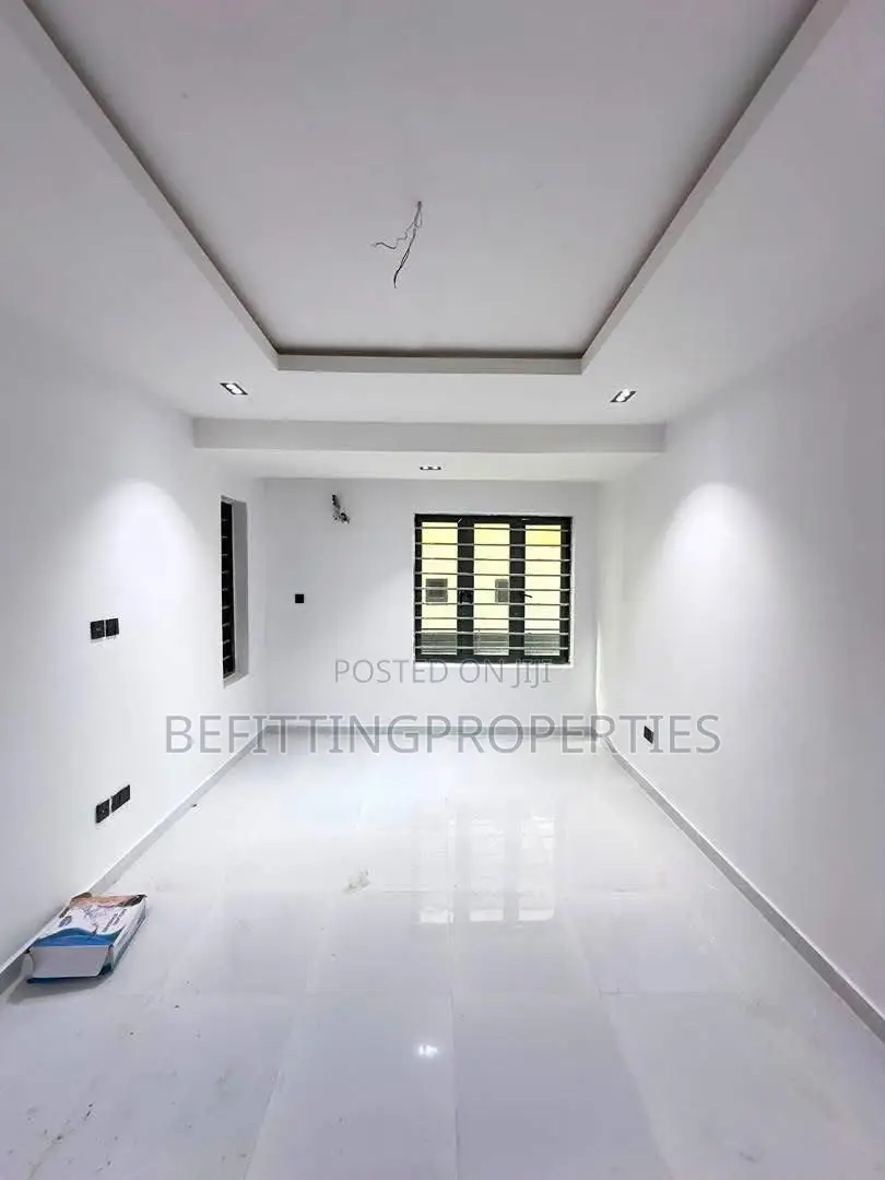 2bdrm Apartment in Ikate for sale in Ikate