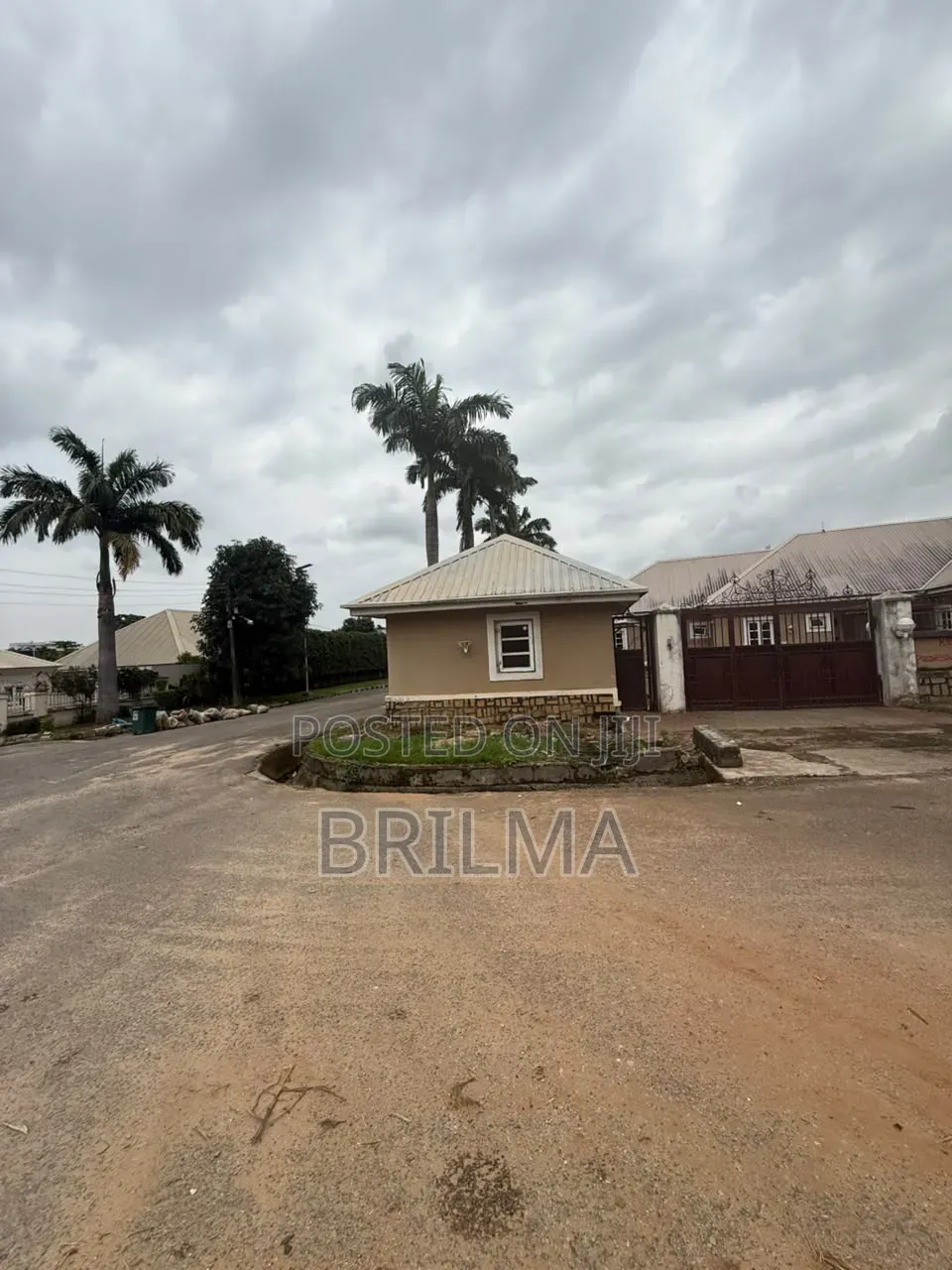 1100 SQM Land in Kado Estate for Sale in Kado