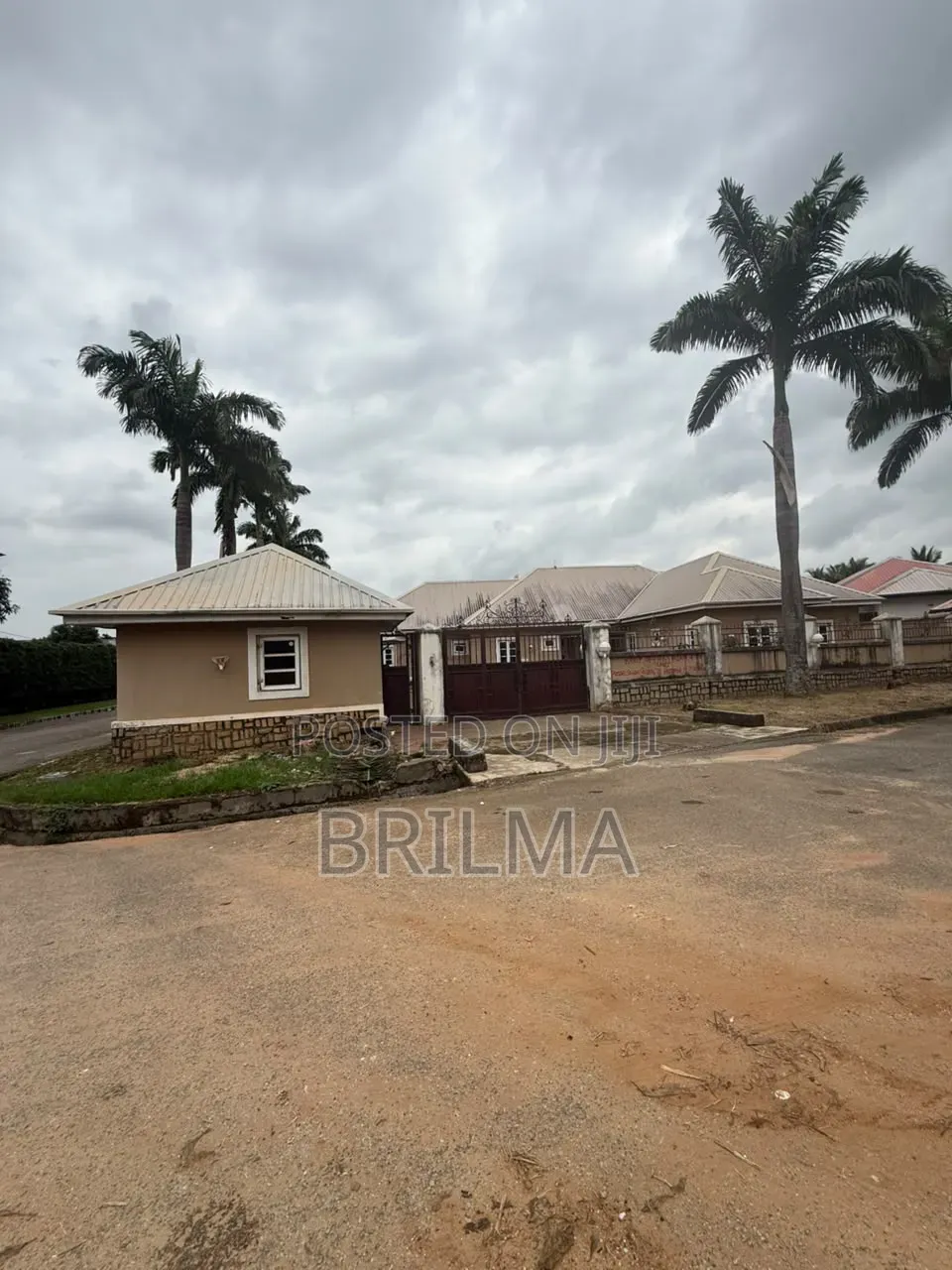 1100 SQM Land in Kado Estate for Sale in Kado