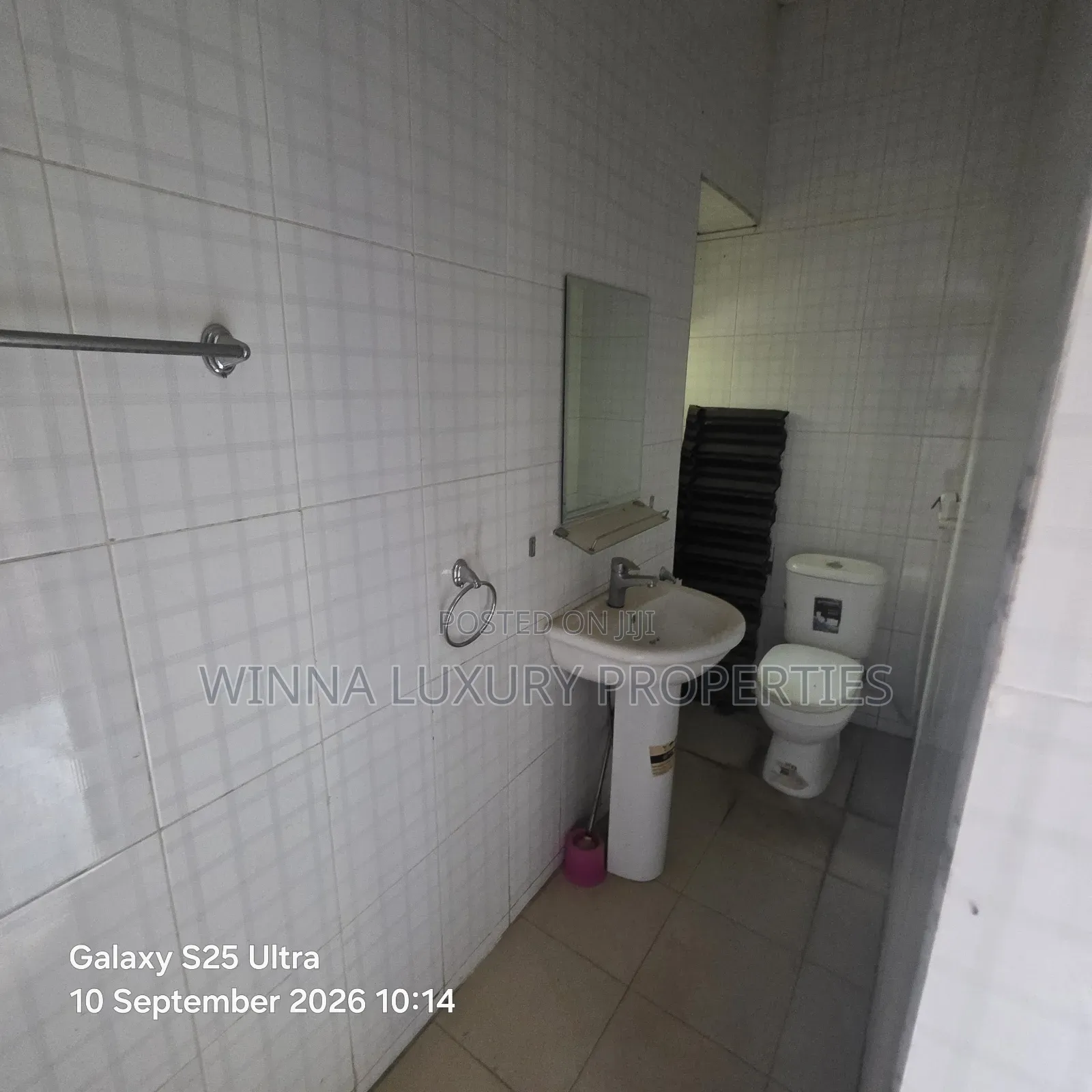 5bdrm Duplex in River Park Estate, Lugbe District for sale in Lugbe District