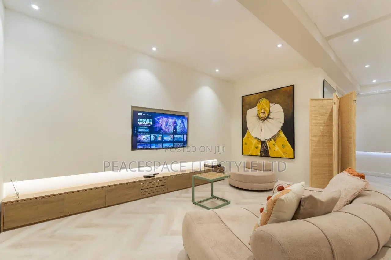 Luxury 1 Bedroom Apartment in Lekki Phase 1 in Lekki Phase 1