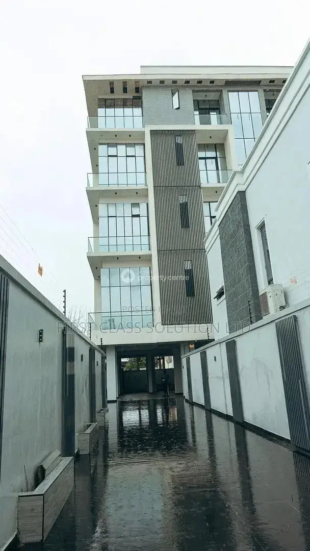 3bdrm Apartment in Lekki Phase 1 for rent in Lekki Phase 1