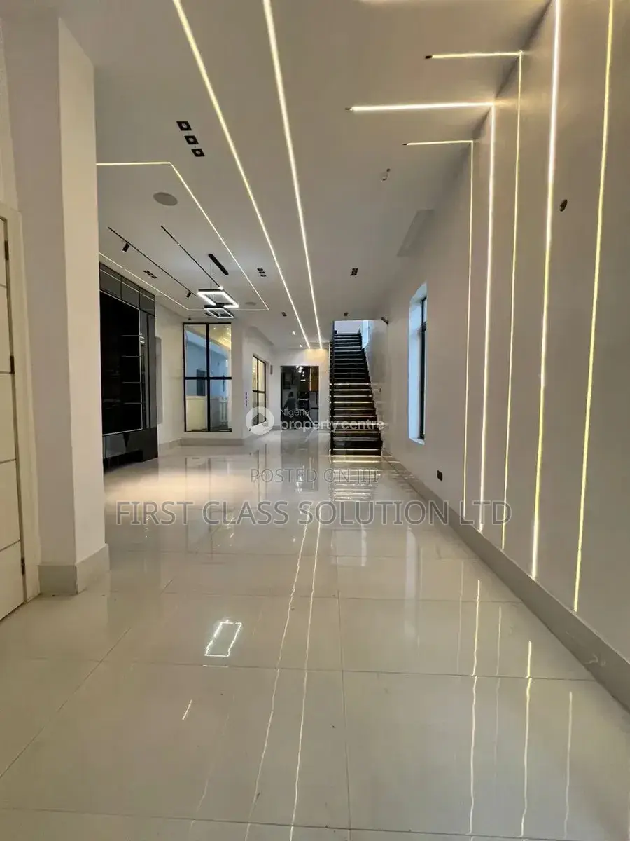 5bdrm Duplex in Abraham Adesanya Estate for sale in Abraham Adesanya Estate