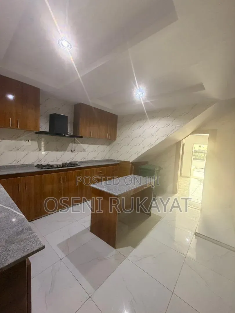5bdrm Duplex in Mabushi for rent in Mabushi