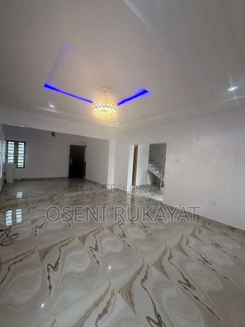 5bdrm Duplex in Mabushi for rent in Mabushi