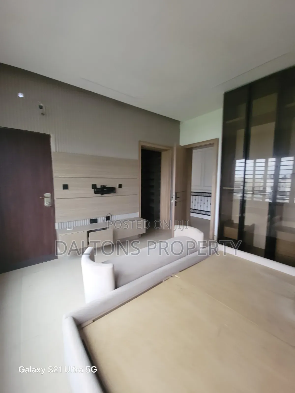 4bdrm Duplex in Luxury, Sabon Lugbe for sale in Sabon Lugbe