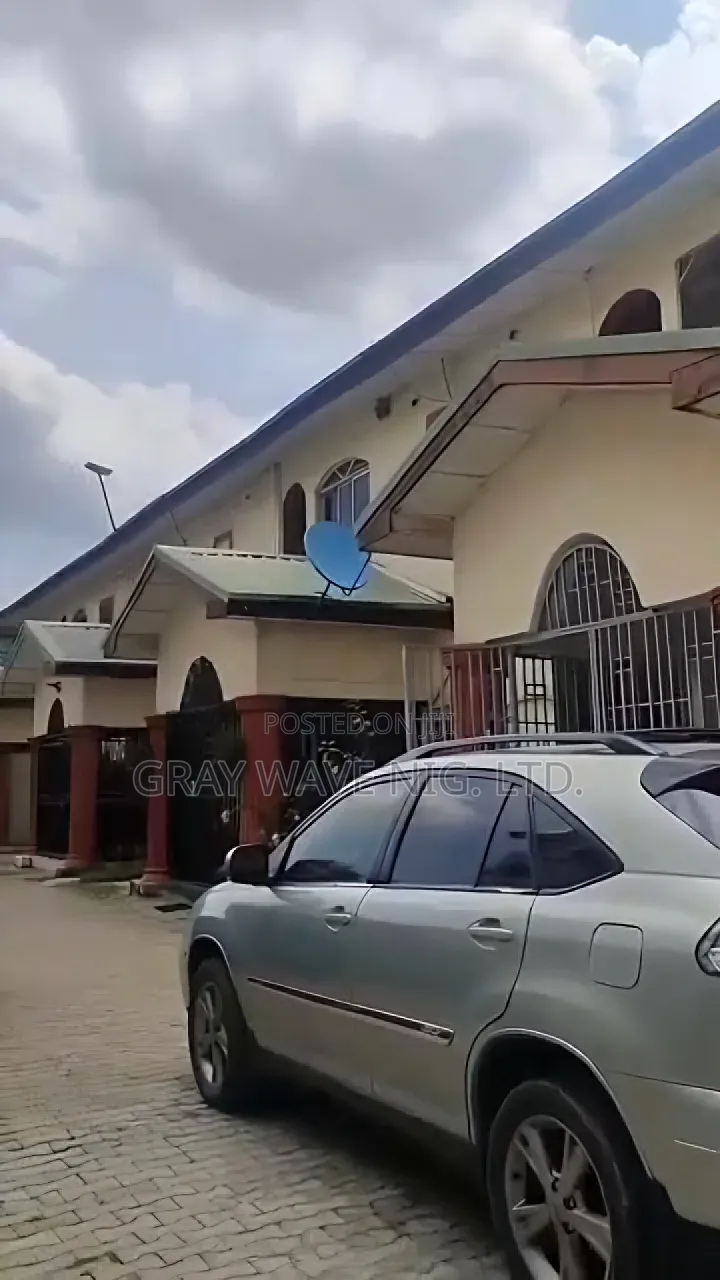 1400sqm Prime Residential Land || Old Structure in Jabi