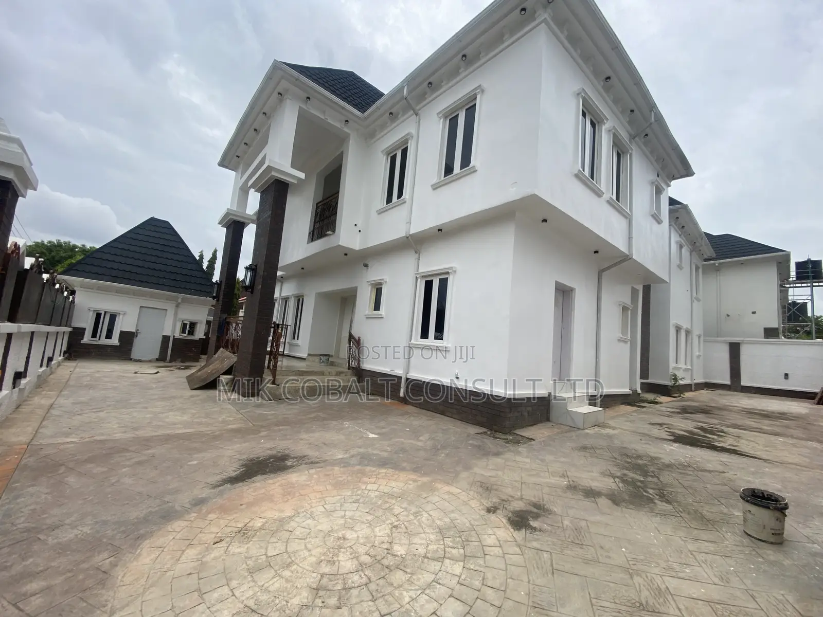 6bdrm Duplex in 69Road, Gwarinpa for rent in Gwarinpa