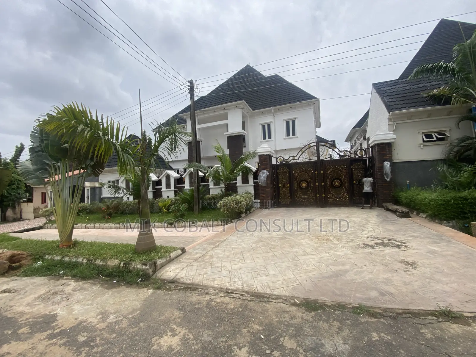6bdrm Duplex in 69Road, Gwarinpa for rent in Gwarinpa