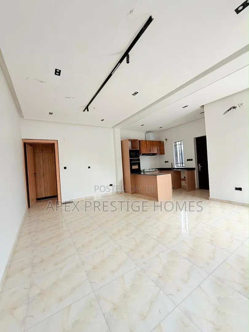4bdrm Duplex in Obafemi Owode for sale in Obafemi-Owode