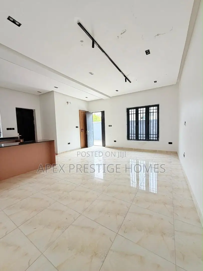 4bdrm Duplex in Obafemi Owode for sale in Obafemi-Owode