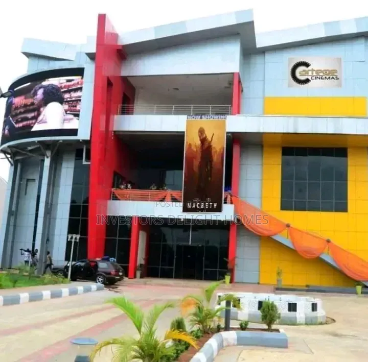 Commercial Property for Sale in Oshimili South