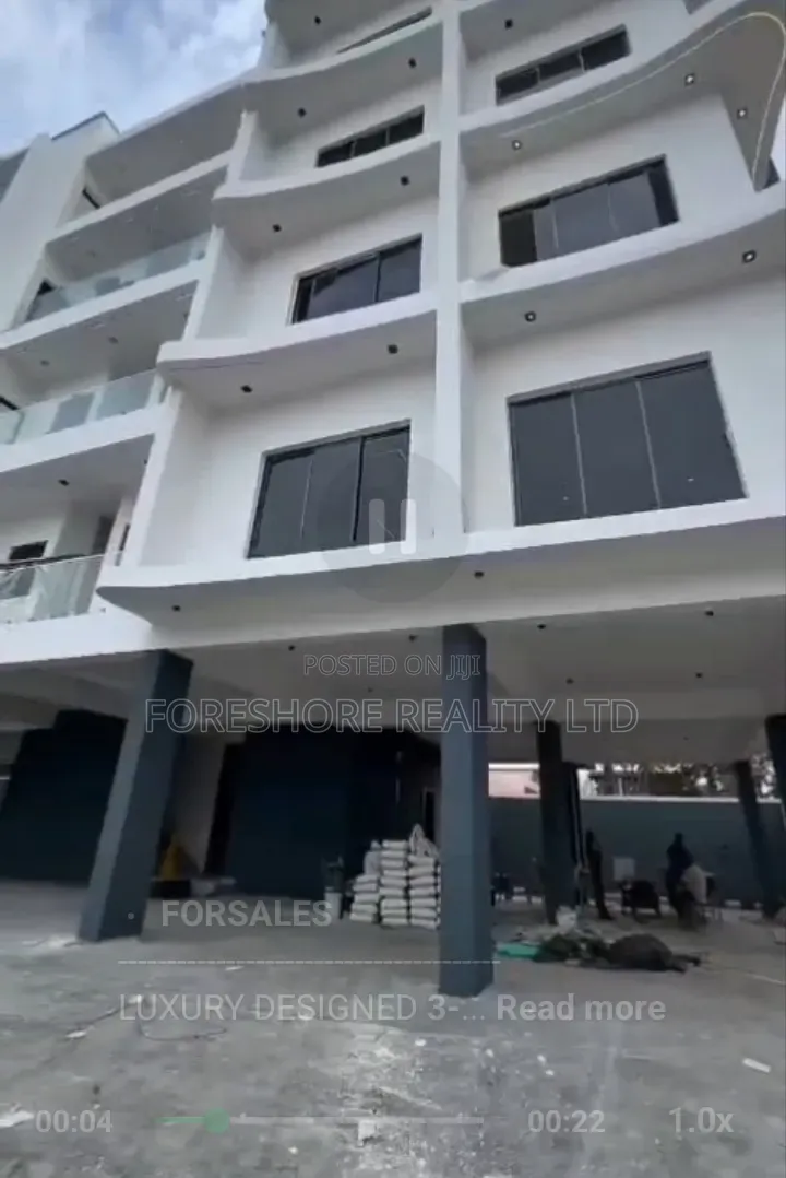 3bdrm Apartment in Ikeja Gra for sale in Ikeja GRA